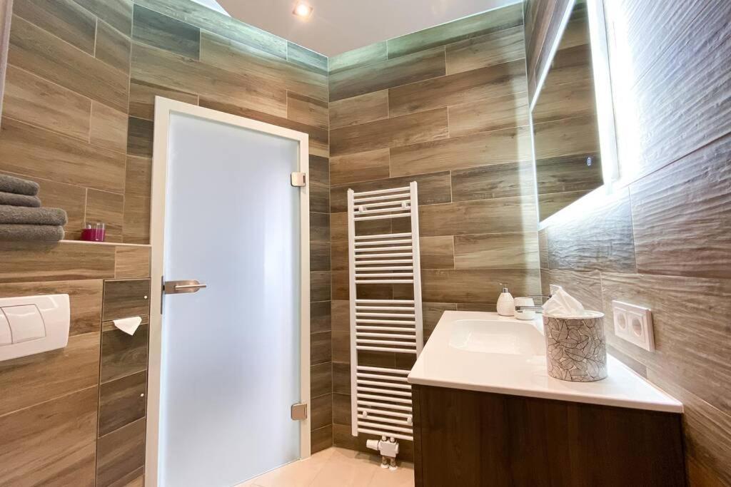 Luxus-Apartment In Leipzig Mit Privat-Parkplatz Εξωτερικό φωτογραφία